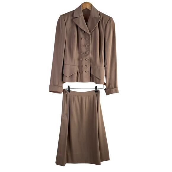 Vintage 1940s Tailored Jacket Skirt Suit‎ Set in Beige, Size Small - Picture 1 of 12